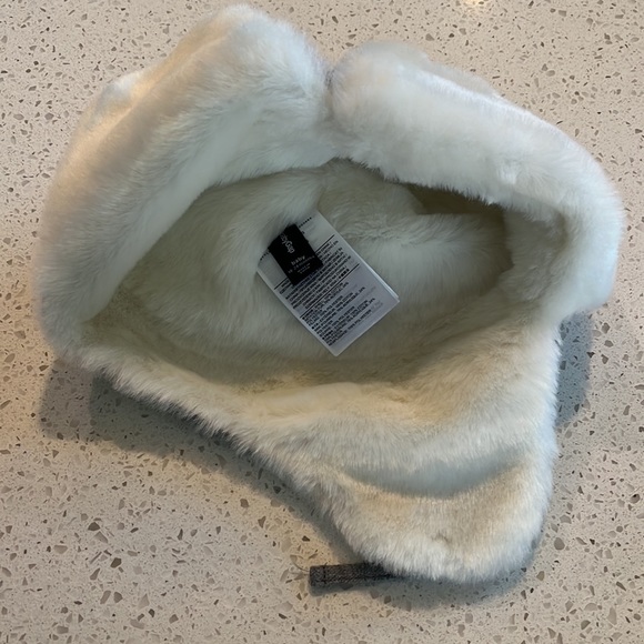 Baby Gap Fur Trapper Hat -like new - Picture 5 of 6